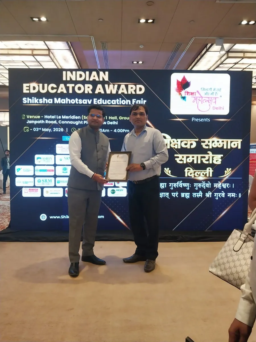 Indian Educator Award certificate presented to Career Platform at Shiksha Mahotsav Education Fair